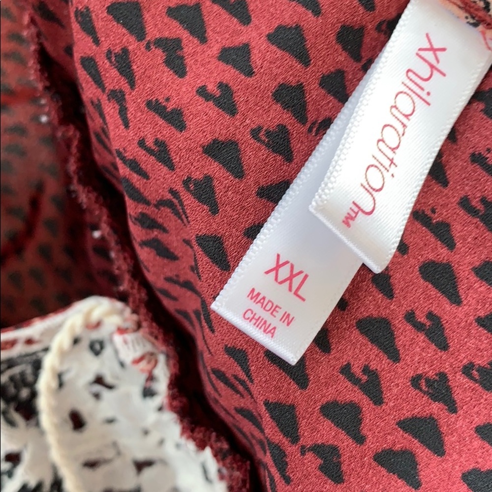 Maroon Patterned Flowy Tank Top - Picture 5 of 5
